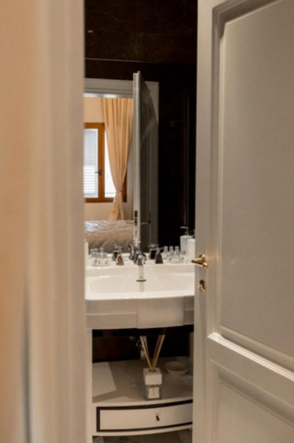 פירנצה Borgo Pinti Suites Le Stanze Dei Nobili מראה חיצוני תמונה