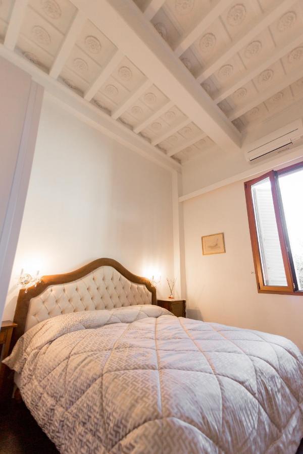 פירנצה Borgo Pinti Suites Le Stanze Dei Nobili מראה חיצוני תמונה